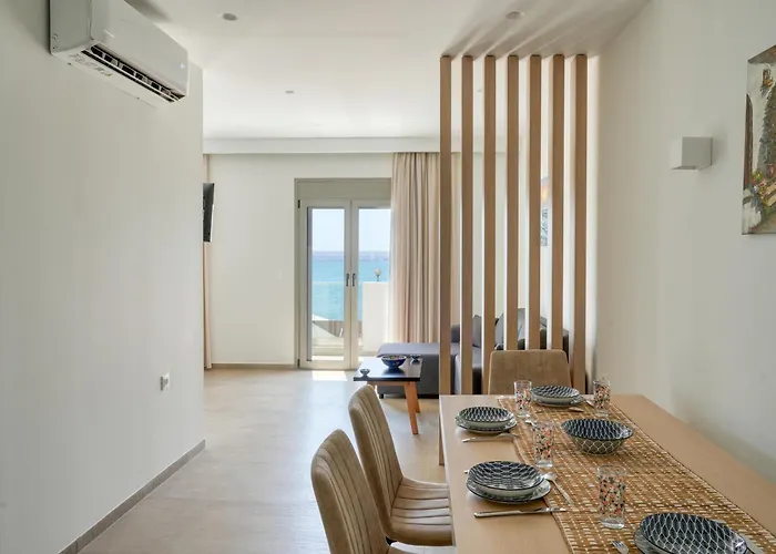 Chrysoula Seaside شقة